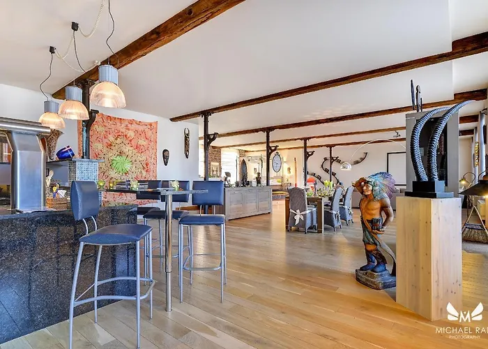 Love hotel Baiser De Cupidon